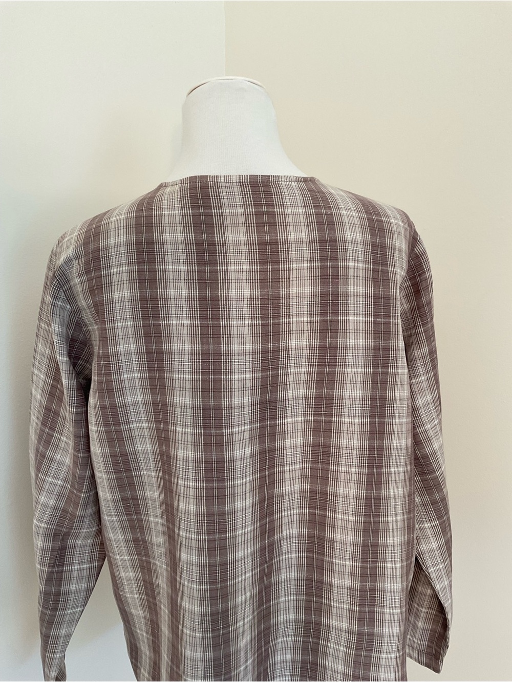 Kathy Ireland Women's Plaid Button-Down Tunic Shirt - Brown & White - Picture 6 of 7